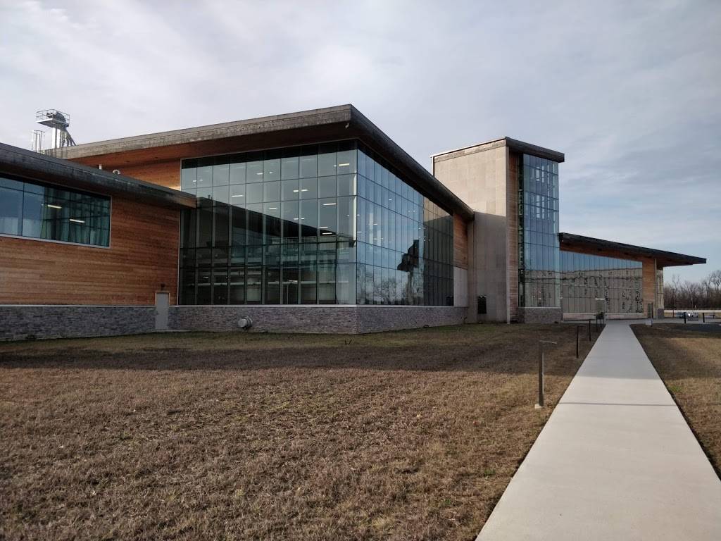 Bottle & Bond Kitchen and Bar at the Bardstown Bourbon Company | restaurant | 1500 Parkway Dr, Bardstown, KY 40004, USA | 5022526331 OR +1 502-252-6331