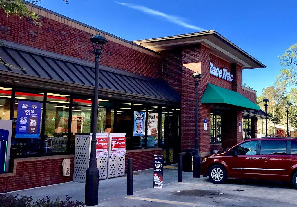 RaceTrac | cafe | 3106 US-17, Green Cove Springs, FL 32043, USA | 9045298049 OR +1 904-529-8049
