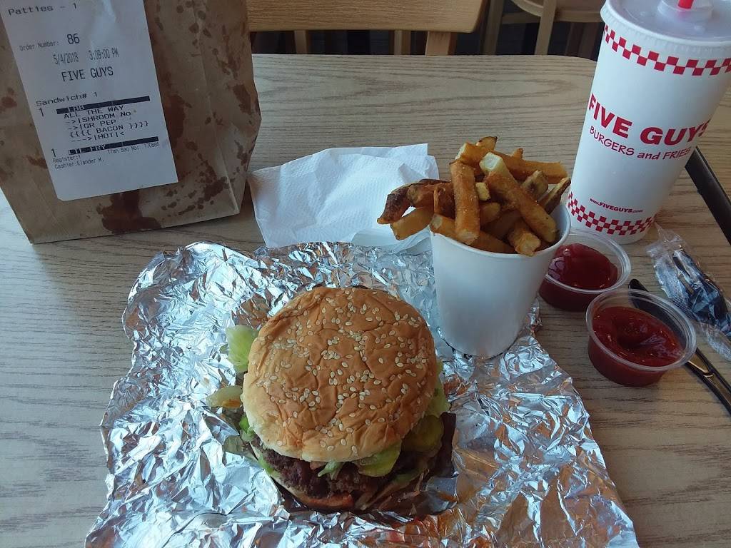 Five Guys | meal takeaway | 8540 S 71st St, Papillion, NE 68133, USA | 4025960000 OR +1 402-596-0000