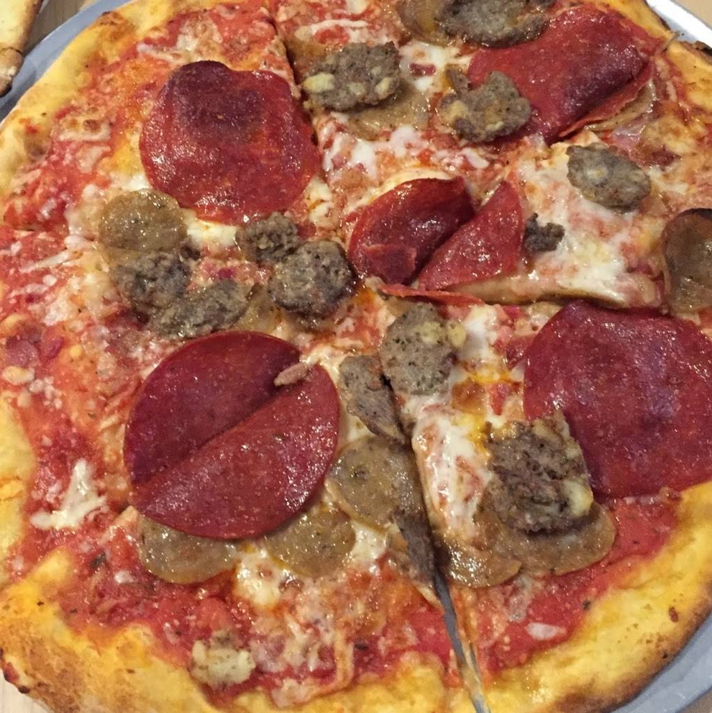Reds NY Pizza & Bar | restaurant | 703 Main St, Harwich, MA 02645, USA | 5084327298 OR +1 508-432-7298