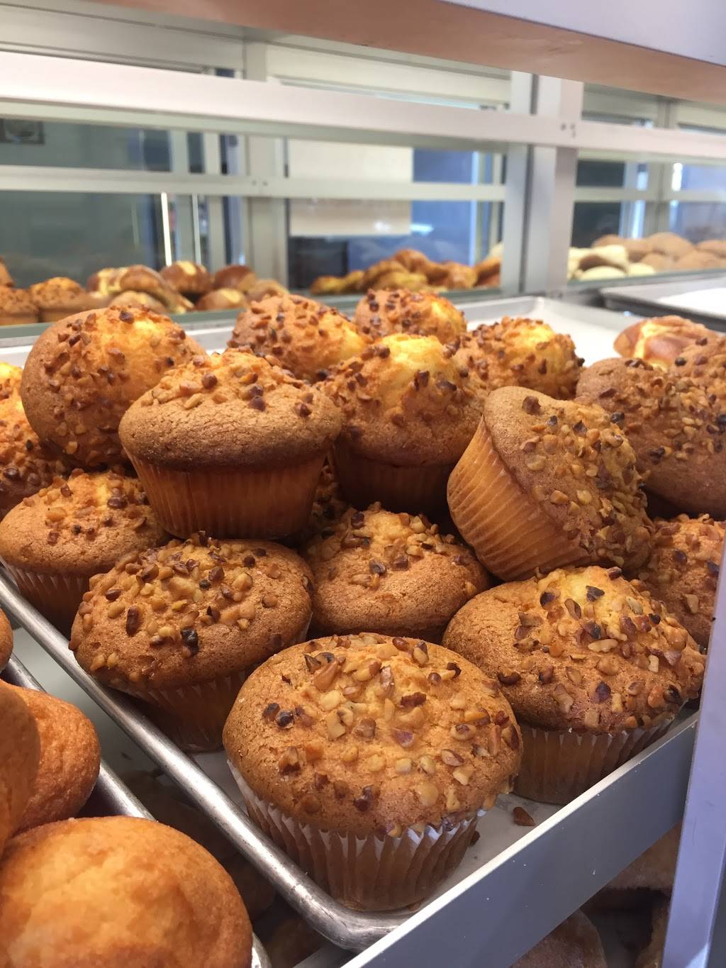 Rocios Bakery | bakery | 20263 Saticoy St, Winnetka, CA 91306, USA | 8184070726 OR +1 818-407-0726