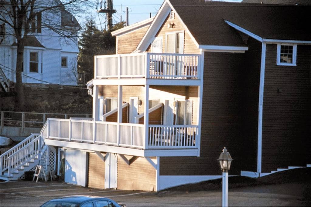 Tugboat Inn | restaurant | 80 Commercial St, Boothbay Harbor, ME 04538, USA | 2076334434 OR +1 207-633-4434