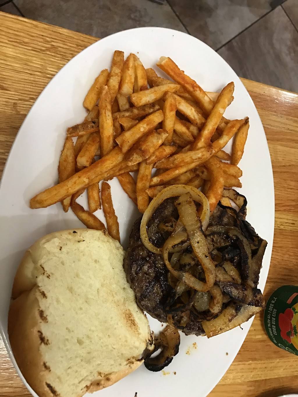 Pita Hut | restaurant | 18450 W Dixie Hwy, North Miami Beach, FL 33160, USA | 3057920821 OR +1 305-792-0821