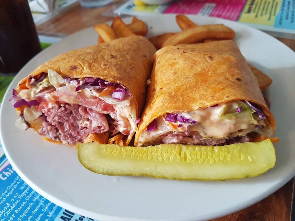 Mangrove Mikes Cafe | cafe | 82200 Overseas Hwy, Islamorada, FL 33036, USA | 3056648022 OR +1 305-664-8022