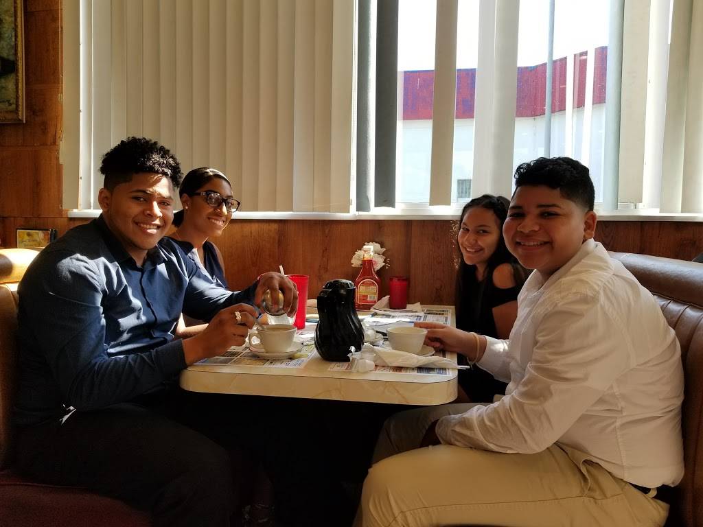 Palmer Diner | restaurant | 2913 Old Nazareth Rd, Easton, PA 18045, USA | 6102520164 OR +1 610-252-0164