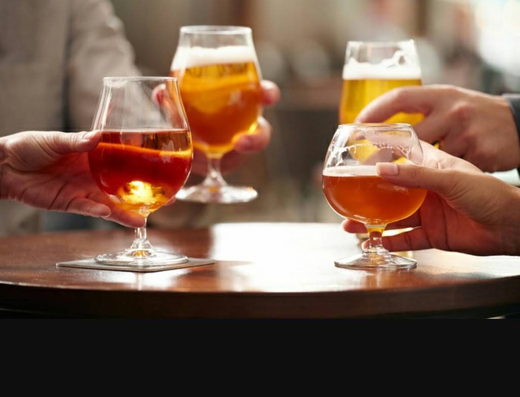 BreWingZ Restaurant and Bar | restaurant | 11388 Fountain Lake Dr #910, Stafford, TX 77477, USA | 2814919500 OR +1 281-491-9500