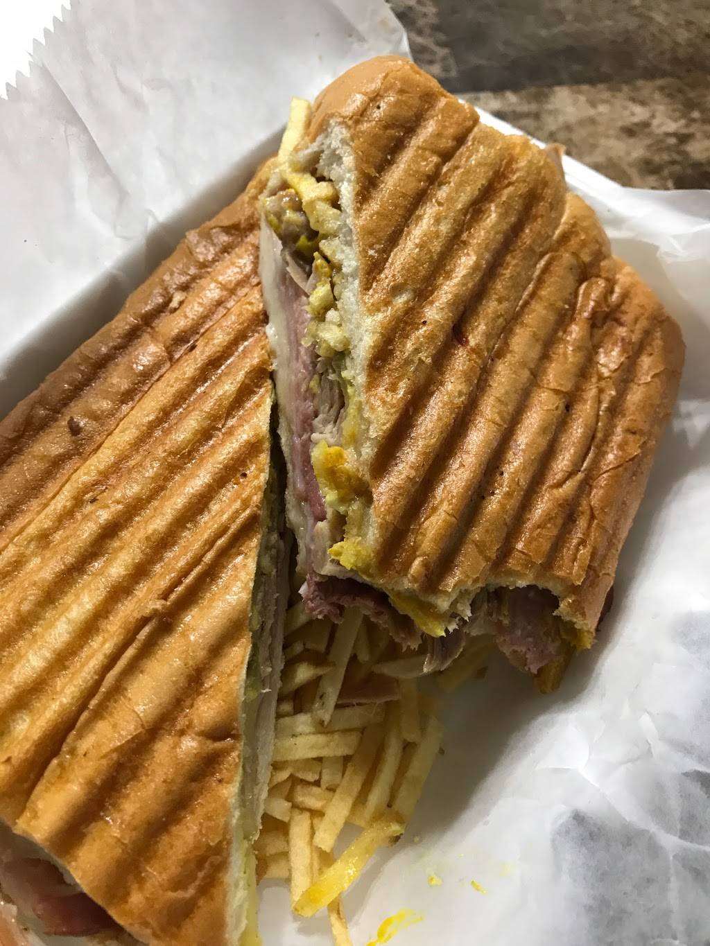 Cafe Cuba ???????? (Pasadena) | restaurant | 171 Pasadena Town Square Mall, Pasadena, TX 77506, USA | 8324550002 OR +1 832-455-0002