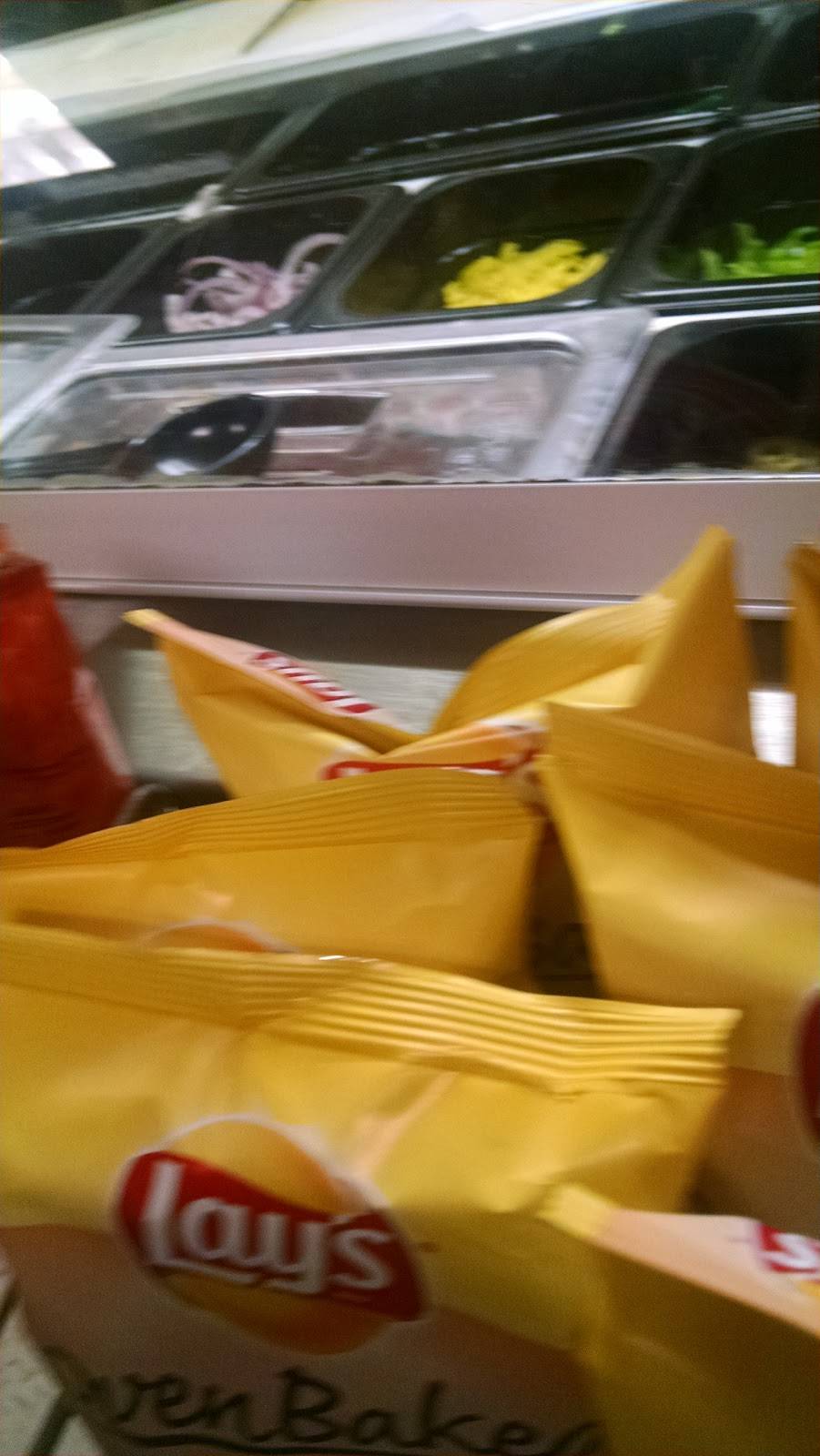 Subway | restaurant | 10 Sams Point Rd, Beaufort, SC 29907, USA | 8435221300 OR +1 843-522-1300