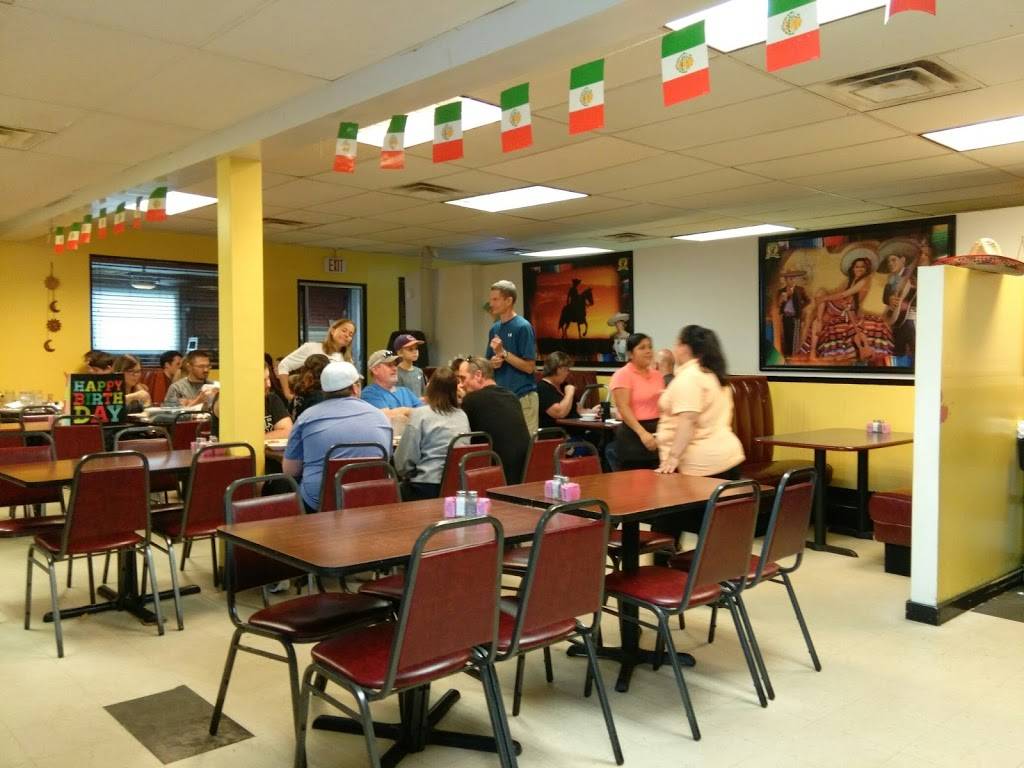 Los Compadres Mexican Restaurant | restaurant | 2901 Pelzer Hwy, Easley, SC 29642, USA | 8648557065 OR +1 864-855-7065