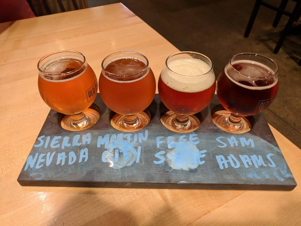 Old Chicago | restaurant | 4661 S Cochise Ct, Independence, MO 64055, USA | 8163503559 OR +1 816-350-3559