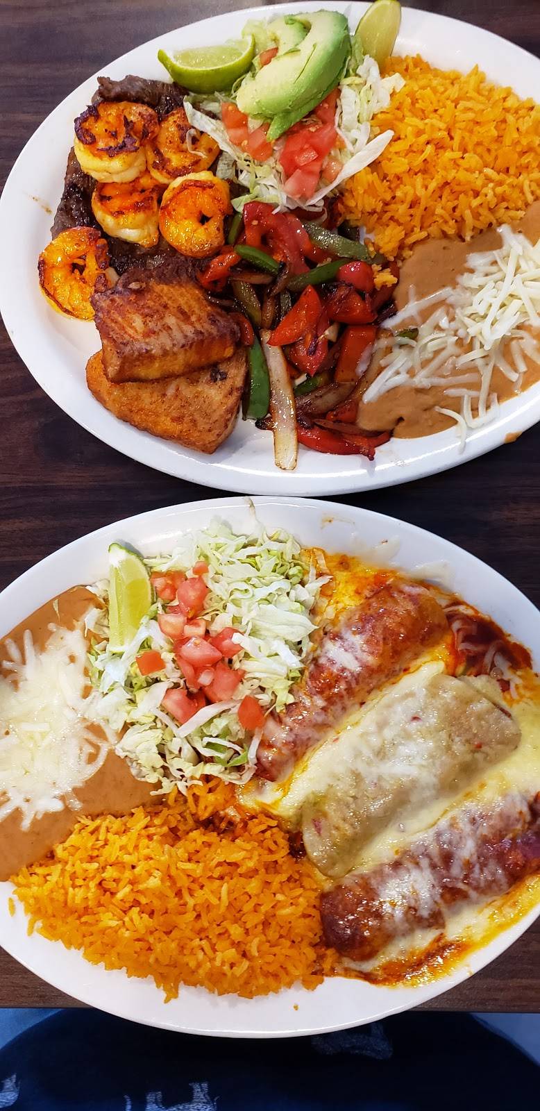 Buenavista Banquets & Restaurant | restaurant | 7507 W Oklahoma Ave, Milwaukee, WI 53219, USA | 4145732918 OR +1 414-573-2918