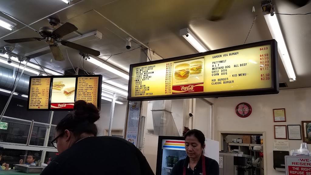 Moms Old Fashion Burgers | restaurant | 1311 W Clinton Ave, Fresno, CA 93705, USA | 5592663245 OR +1 559-266-3245