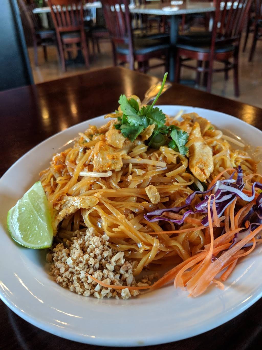 Krachai Thai Kitchen | restaurant | 3361 W Greenway Rd, Phoenix, AZ 85053, USA | 6029420504 OR +1 602-942-0504