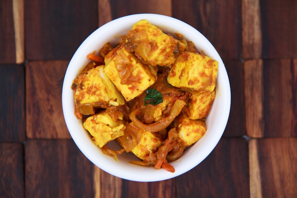 The Roll Pod Indian Restaurant - White Center | restaurant | 9602 16th Ave SW, Seattle, WA 98106, USA | 2063973336 OR +1 206-397-3336