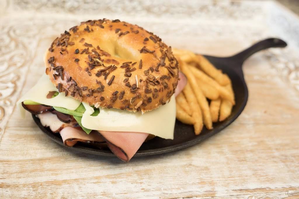 Mr. Bagel Meister - Pleasure Island | bakery | 1328 N Lake Park Blvd, Carolina Beach, NC 28428, USA | 9107071144 OR +1 910-707-1144