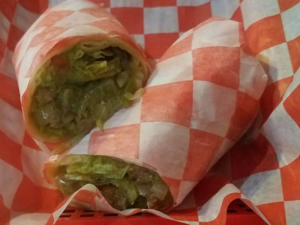 Chickens Place | restaurant | 142 N Main St, St Charles, MO 63301, USA | 6364931998 OR +1 636-493-1998