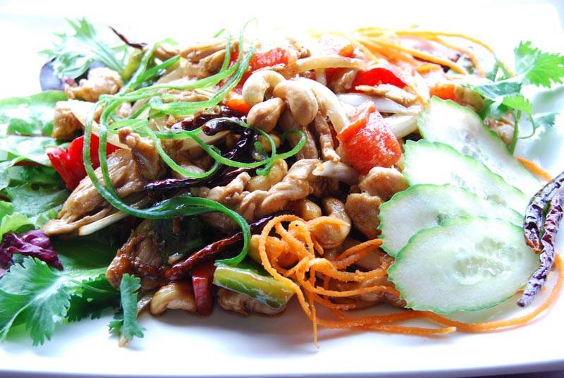 Thai One On Express | restaurant | 2889 St Clair Ave E, East York, ON M4B 1N5, Canada | 4167511000 OR +1 416-751-1000