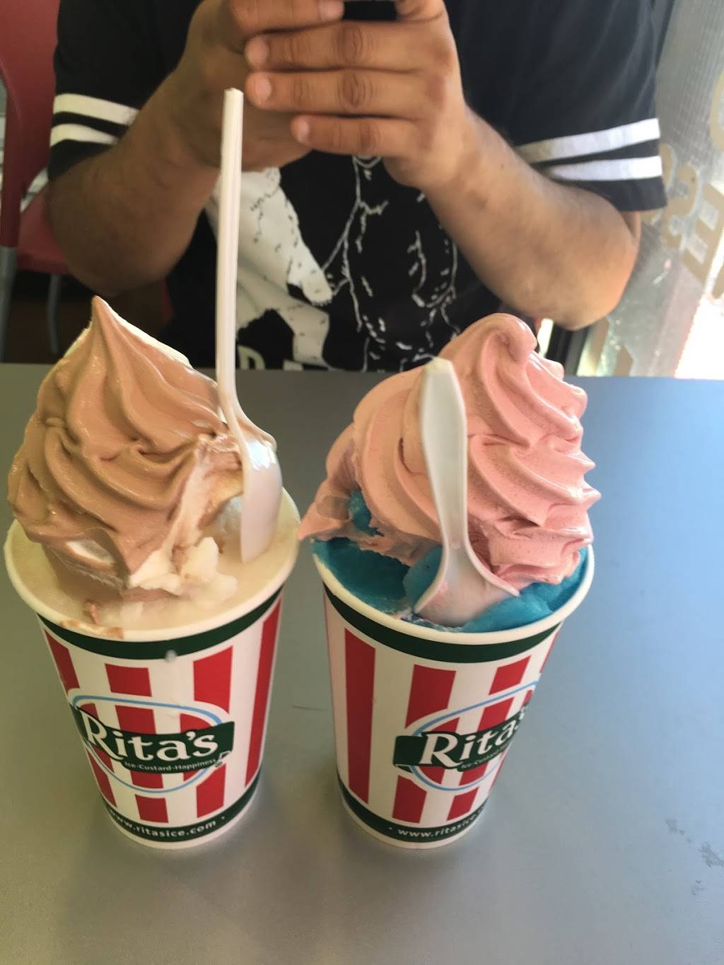 Ritas Italian Ice & Frozen Custard | restaurant | 3200 Castro Valley Blvd, Castro Valley, CA 94546, USA | 5108765217 OR +1 510-876-5217