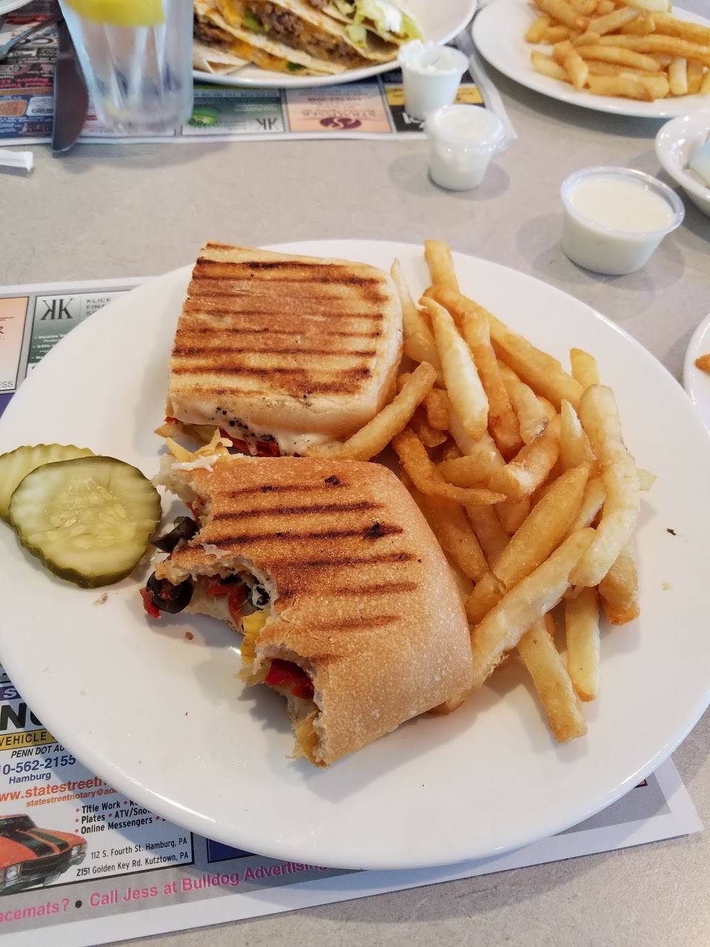 Leesport Diner | restaurant | 5407 Pottsville Pike, Leesport, PA 19533, USA | 4842777114 OR +1 484-277-7114