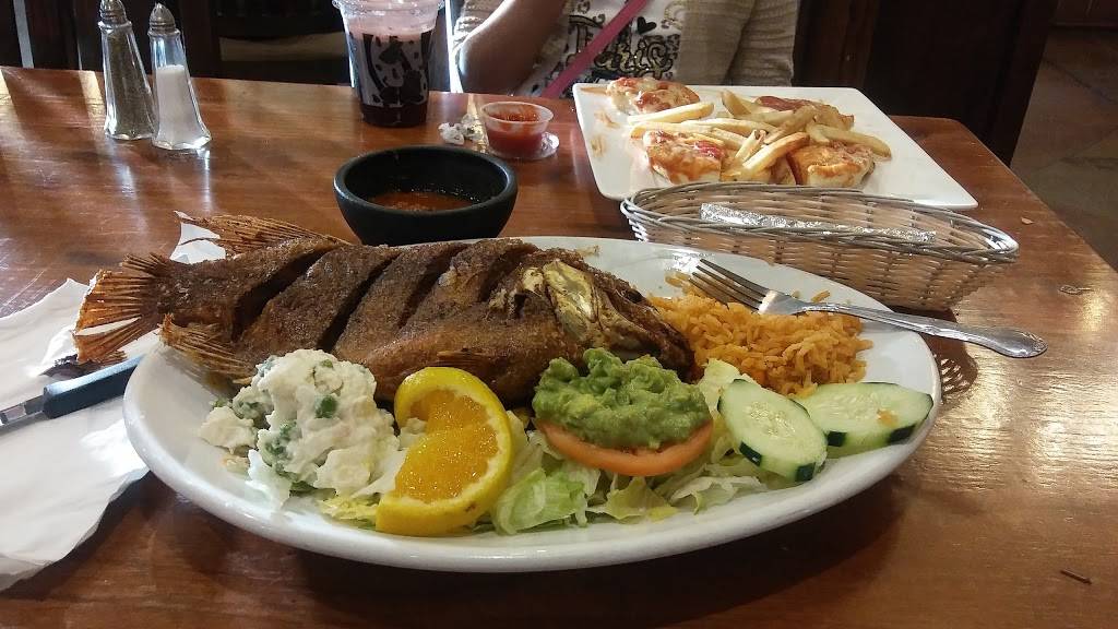 El Pescador Bar and Grill | restaurant | 116 East Beverly Boulevard, Montebello, CA 90640, USA | 3232464545 OR +1 323-246-4545