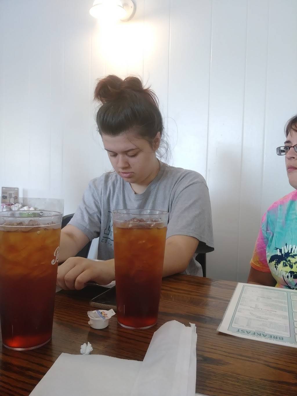 Farmers Table | restaurant | 2001 S Scales St, Reidsville, NC 27320, USA | 3363423003 OR +1 336-342-3003