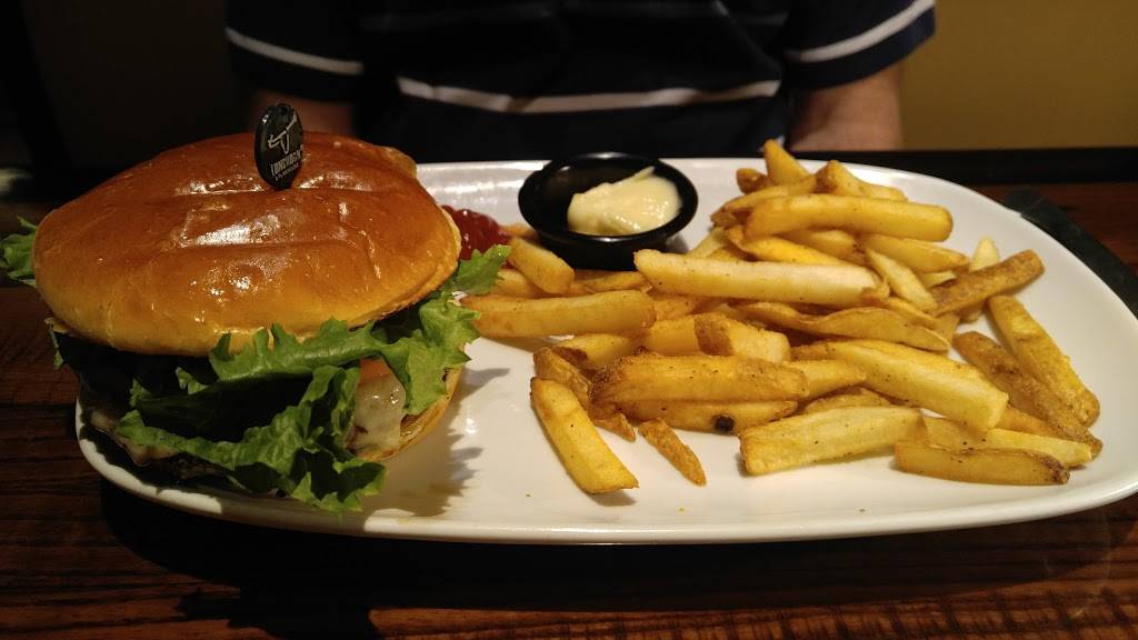 LongHorn Steakhouse | meal takeaway | 4695 St Johns Pkwy, Sanford, FL 32771, USA | 4073226614 OR +1 407-322-6614