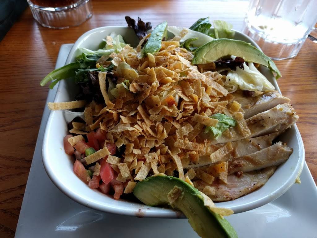 Chilis Grill & Bar | meal takeaway | 29563 Plymouth Rd, Livonia, MI 48150, USA | 7345139477 OR +1 734-513-9477