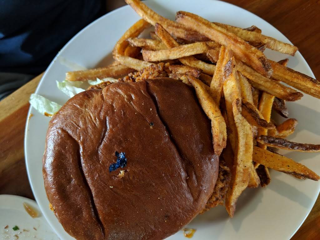 Nadeens Hermitage Haven | restaurant | 3410 Lebanon Pike, Hermitage, TN 37076, USA | 6158731184 OR +1 615-873-1184