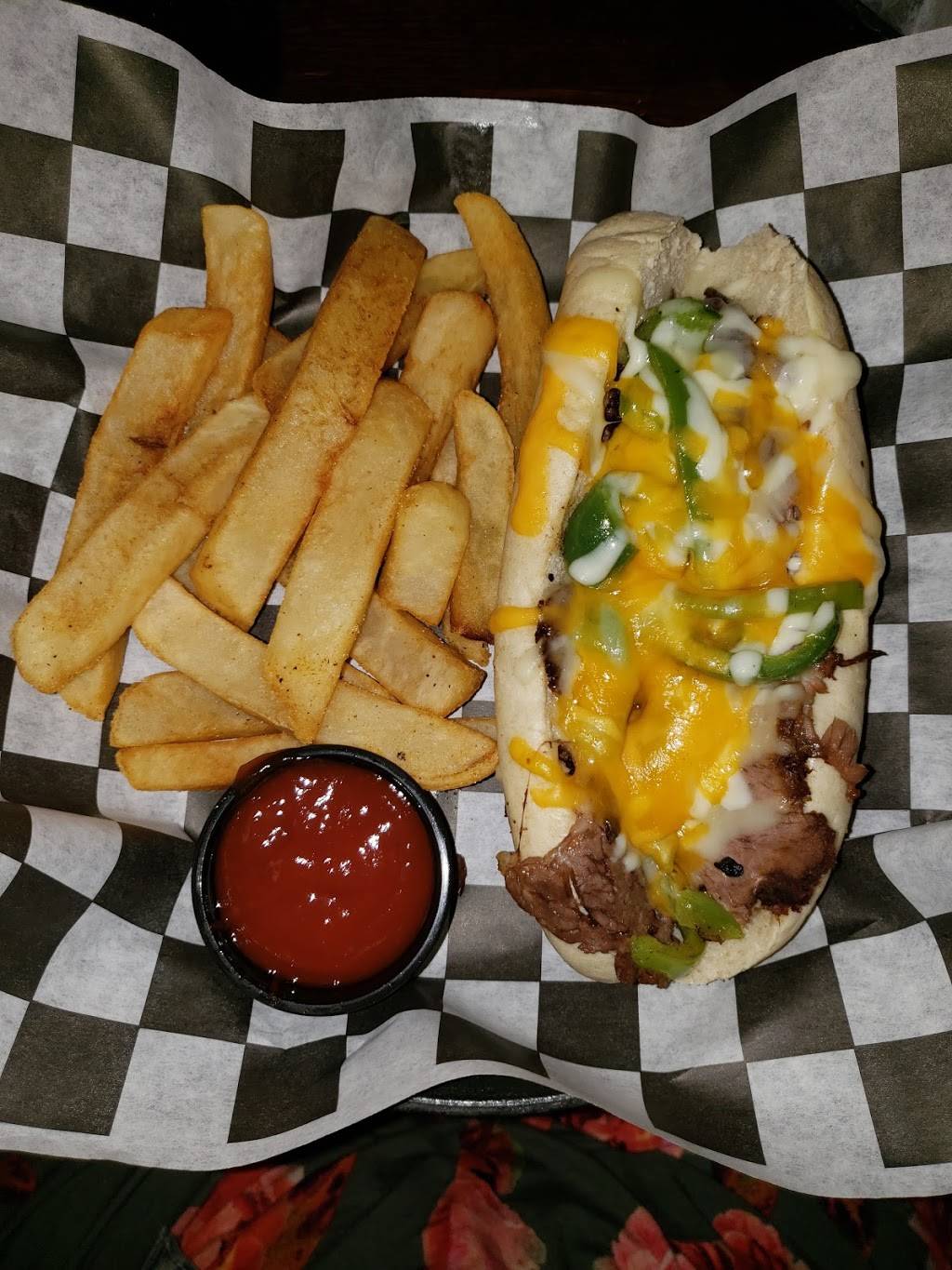 Gatsbys Seafood & Steakhouse | restaurant | 203 Center Ave, Bay City, MI 48708, USA | 9899225556 OR +1 989-922-5556