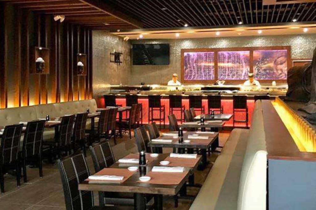 Fhoo Sushi Asian Bistro | night club | 294 Sunrise Hwy, Rockville Centre, NY 11570, USA | 5164424687 OR +1 516-442-4687