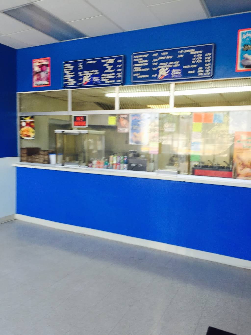 L & E Vienna | restaurant | 5965 W Chicago Ave, Chicago, IL 60651, USA | 3127781061 OR +1 312-778-1061