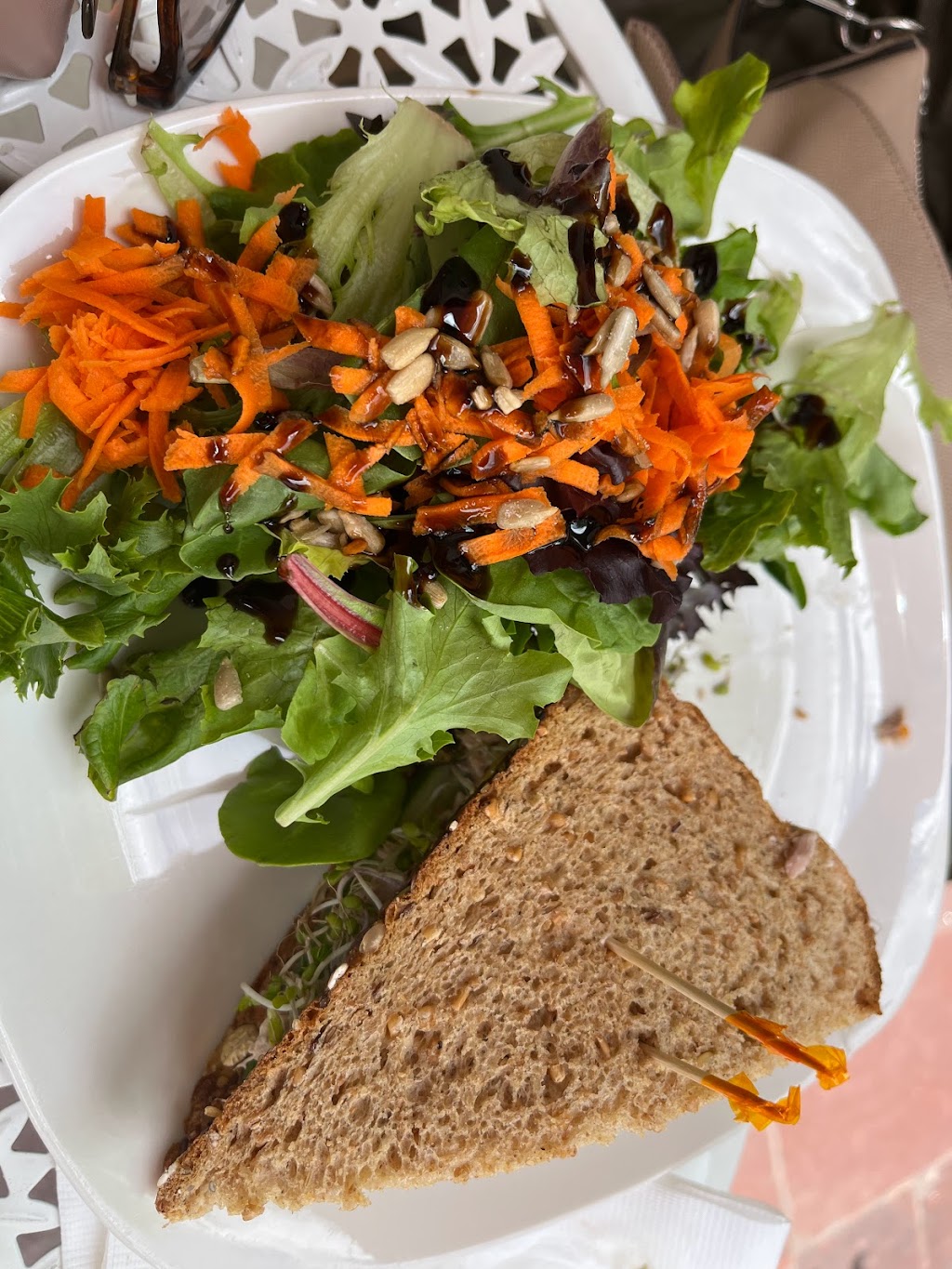 Renewal Life Bar | restaurant | 533 Cordova Rd, Santa Fe, NM 87505, USA | 5052040251 OR +1 505-204-0251