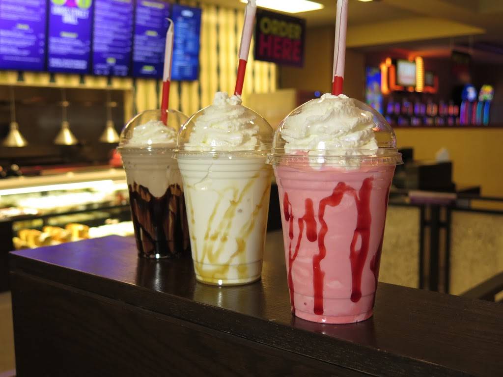 Cross Street Grill | restaurant | 151 N Joliet St, Joliet, IL 60432, USA | 8157407800 OR +1 815-740-7800