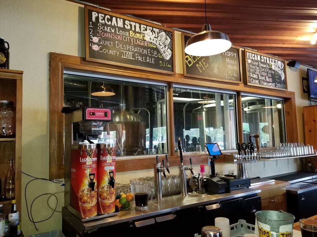 Pecan Street Brewing | restaurant | 106 E Pecan Dr, Johnson City, TX 78636, USA | 8308682500 OR +1 830-868-2500