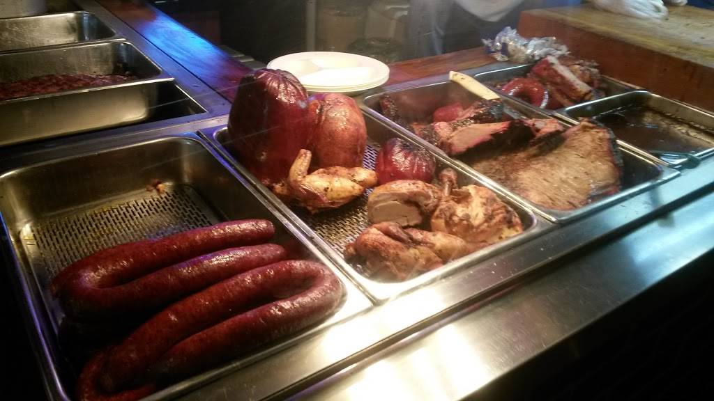 The Bar-B-Q Man Restaurant & Catering | restaurant | 4931 IH-37 South, Corpus Christi, TX 78408, USA | 3618884248 OR +1 361-888-4248