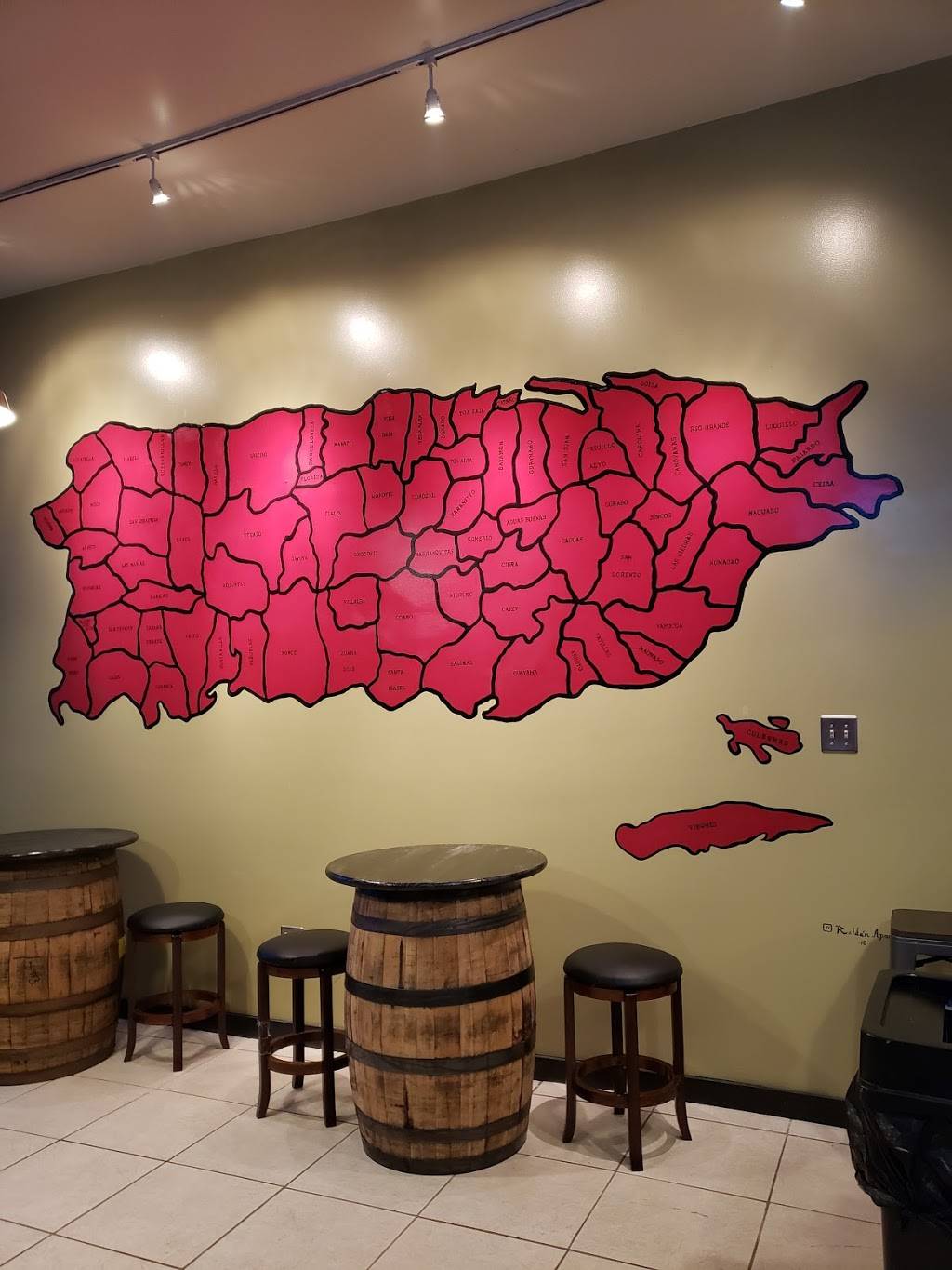 La Sandwichera | restaurant | 2721 W Division St, Chicago, IL 60622, USA | 7736977477 OR +1 773-697-7477