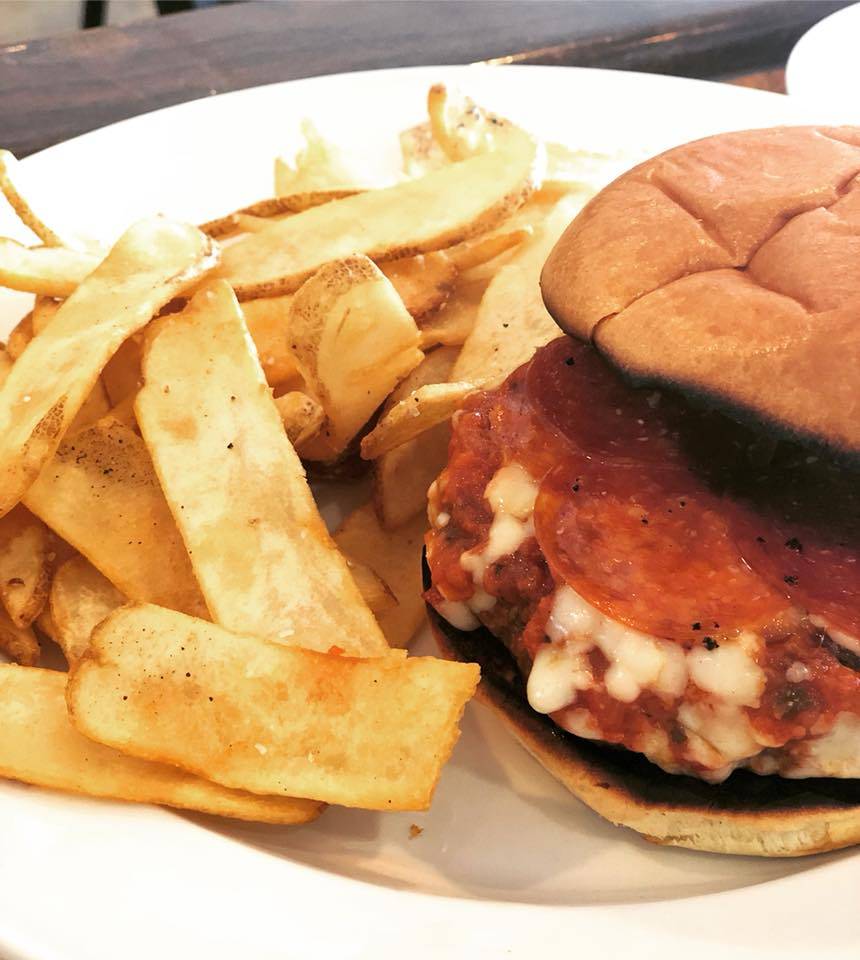 Cellos Farmhouse Italian | restaurant | 143 Raymond Rd, Candia, NH 03034, USA | 6034832000 OR +1 603-483-2000