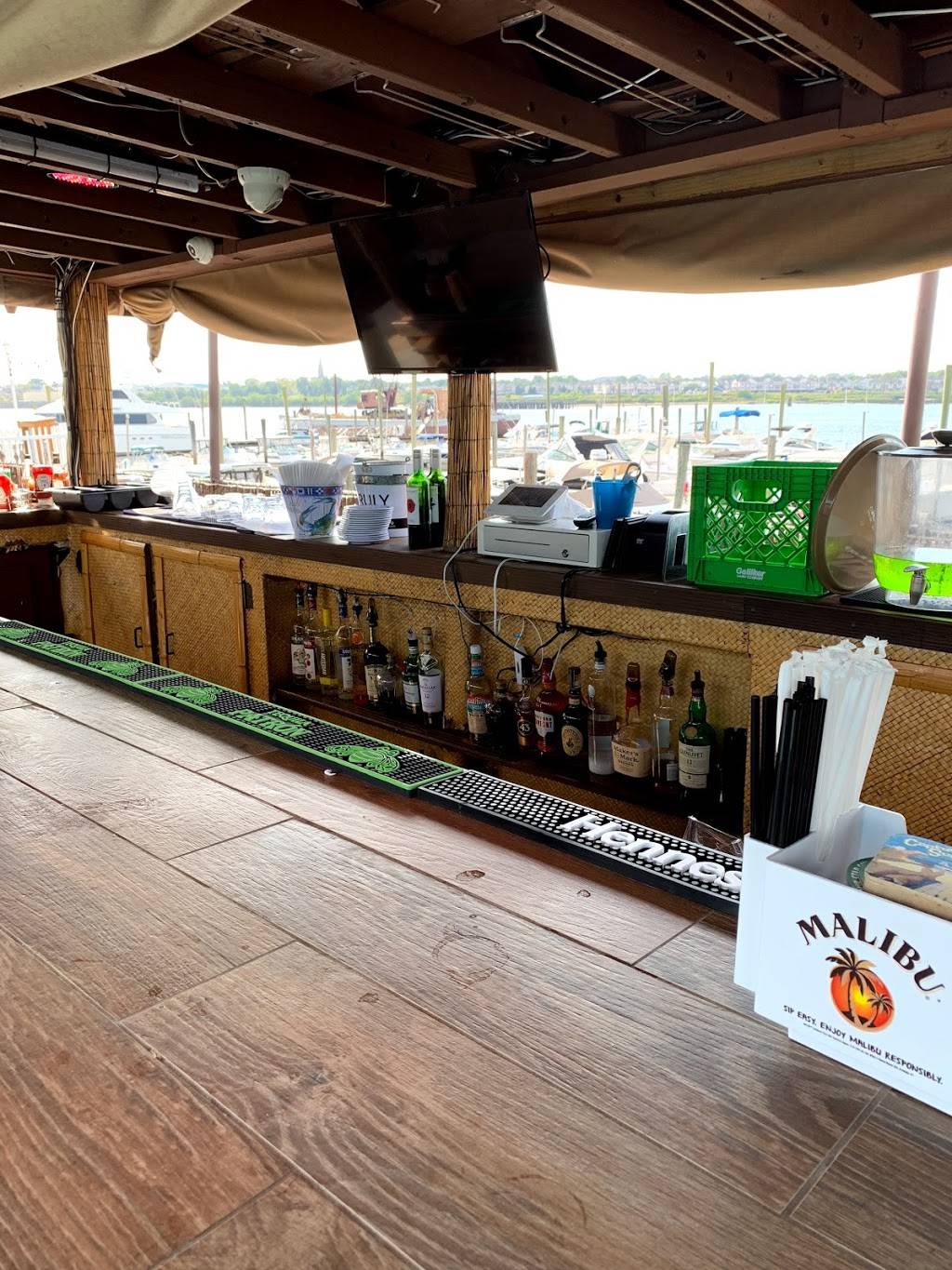 Waterside | restaurant | 225 Ellis St, Staten Island, NY 10307, USA | 7182272258 OR +1 718-227-2258