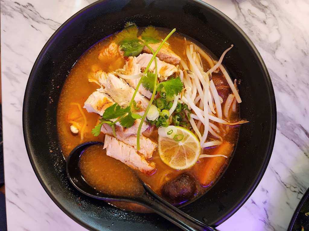 Luvn Eat Ramen | restaurant | 2508 Las Posas Rd suite b, Camarillo, CA 93010, USA | 8055862859 OR +1 805-586-2859