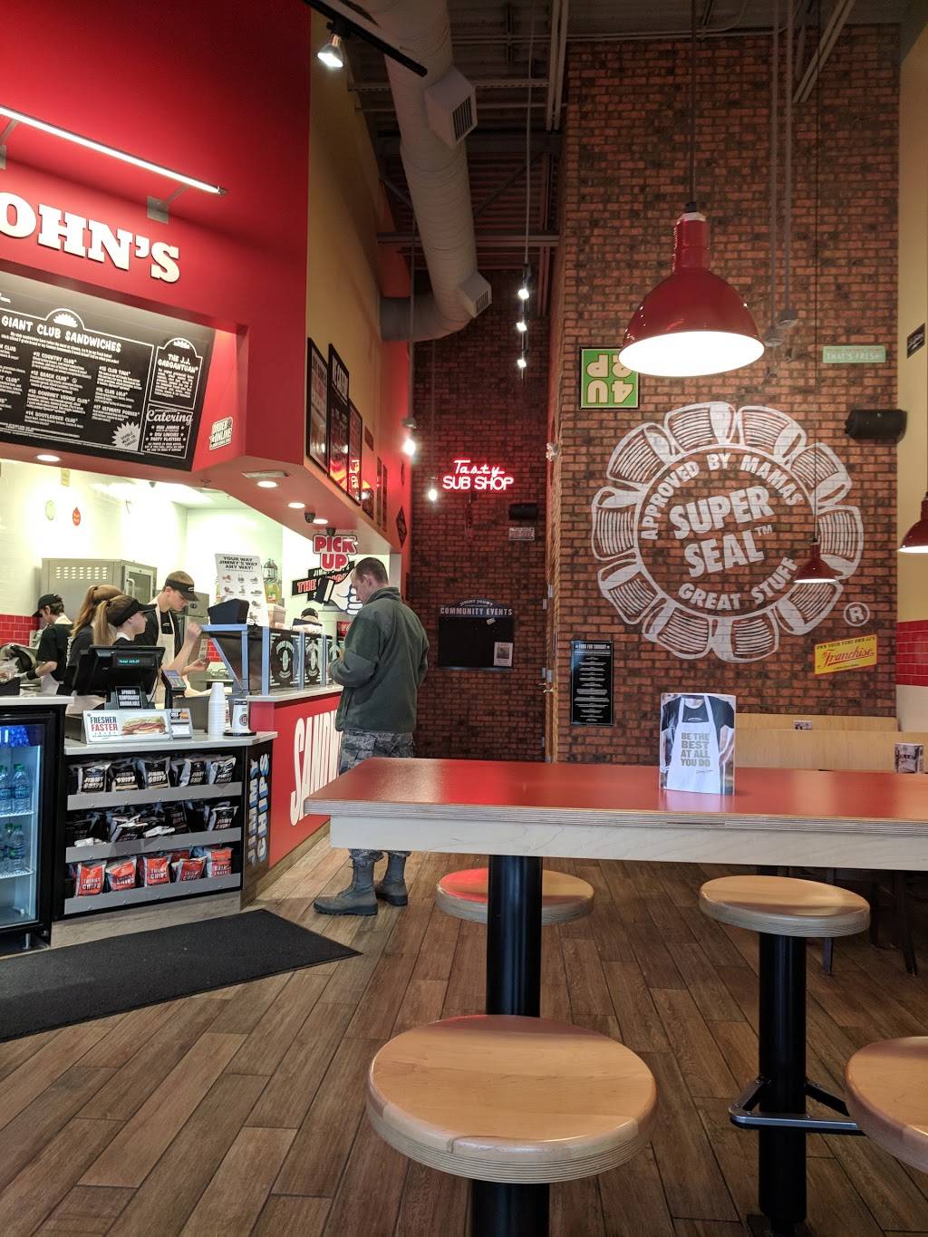 Jimmy Johns | meal delivery | 635 S Main St, DeForest, WI 53532, USA | 6088469700 OR +1 608-846-9700