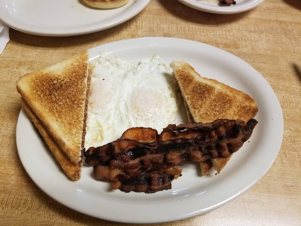 East Main Street Cafe | restaurant | 129 E Main St #8, Webster, MA 01570, USA | 5089490323 OR +1 508-949-0323