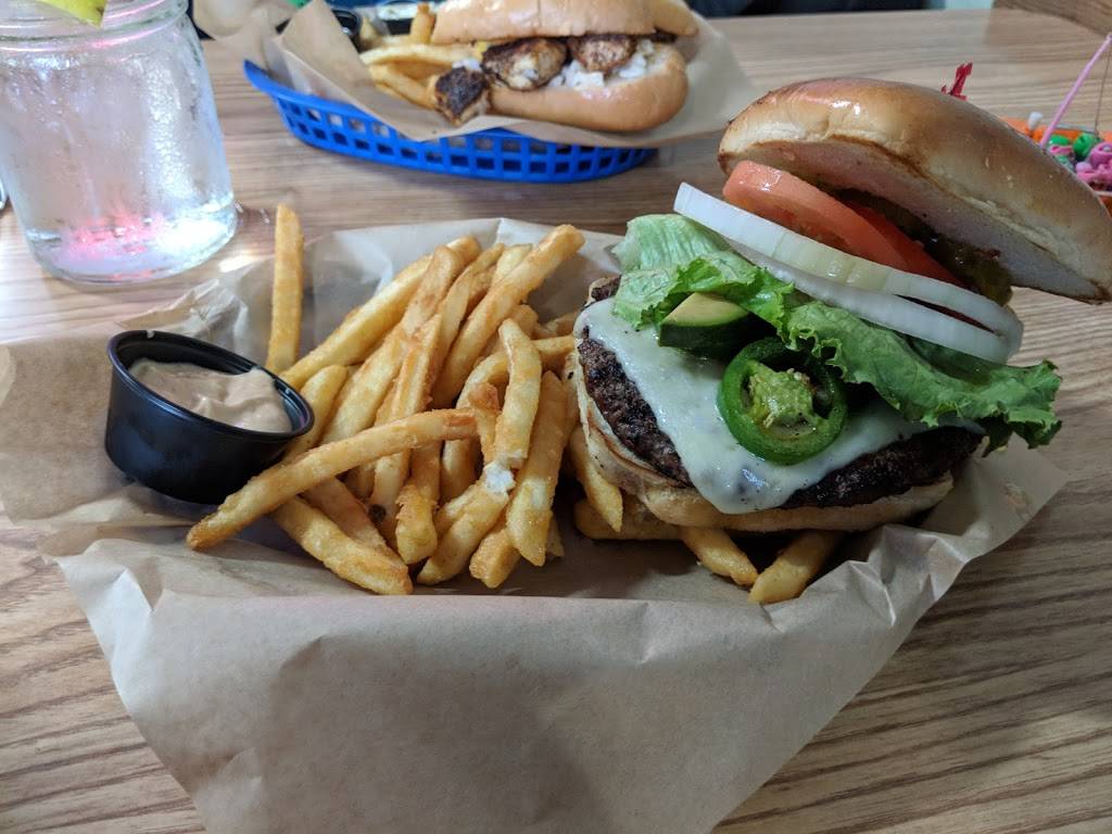 Paw Paws Catfish House | restaurant | 1014 Main St, Bastrop, TX 78602, USA | 5123219800 OR +1 512-321-9800