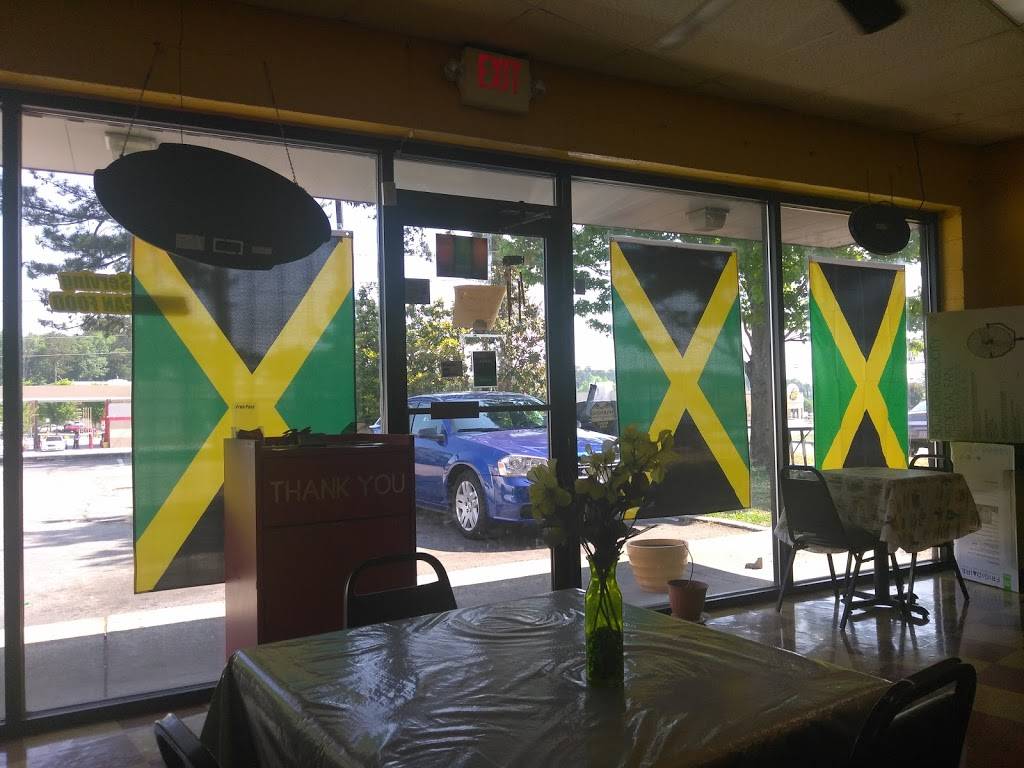 Aunty Vannie Fish Pot | restaurant | 6067 Covington Hwy, Decatur, GA 30035, USA | 7709876888 OR +1 770-987-6888