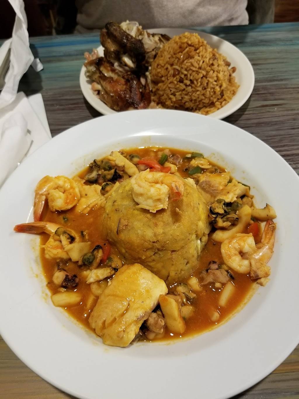 La Cazuela | restaurant | 354 W Main St, Waterbury, CT 06702, USA | 2037549850 OR +1 203-754-9850