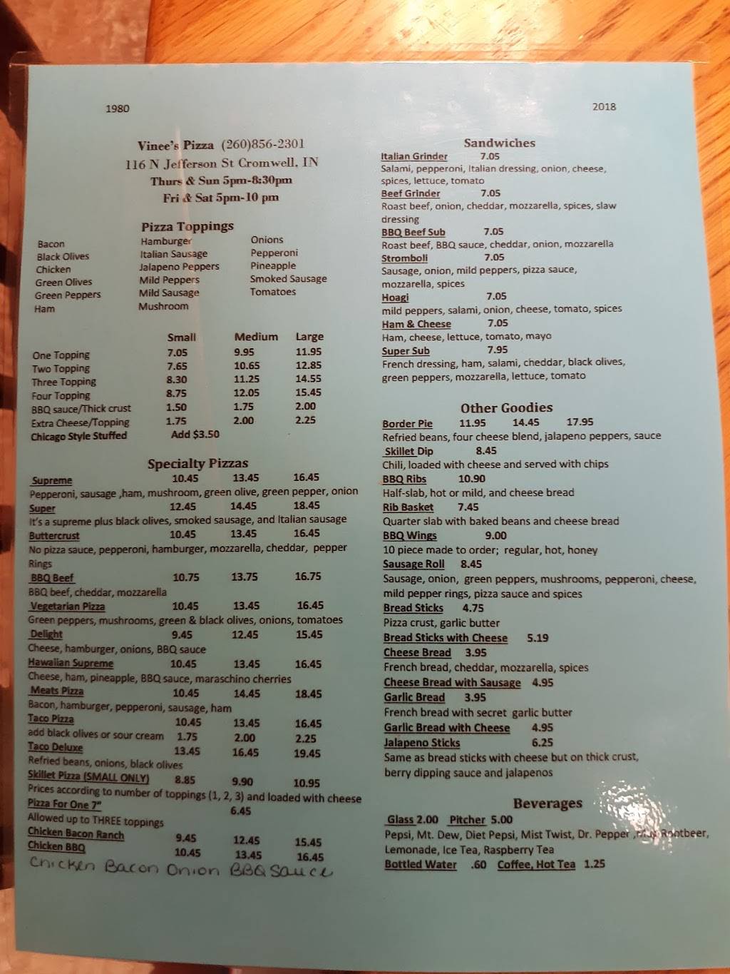 Vinees Pizza | restaurant | 116 N Jefferson St, Cromwell, IN 46732, USA | 2608562301 OR +1 260-856-2301