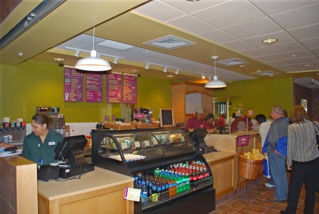 Brueggers Bagels | bakery | 2600 W Terminal Boulevard Terminal 2, Morrisville, NC 27623, USA | 9193843410 OR +1 919-384-3410