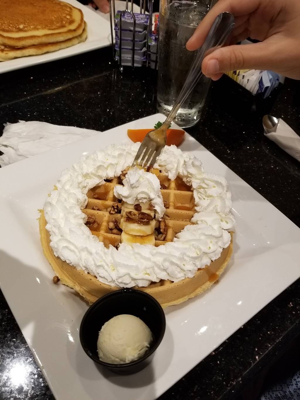 Kekes Breakfast Cafe | restaurant | 13614 Bruce B Downs Blvd, Tampa, FL 33613, USA | 8136311000 OR +1 813-631-1000