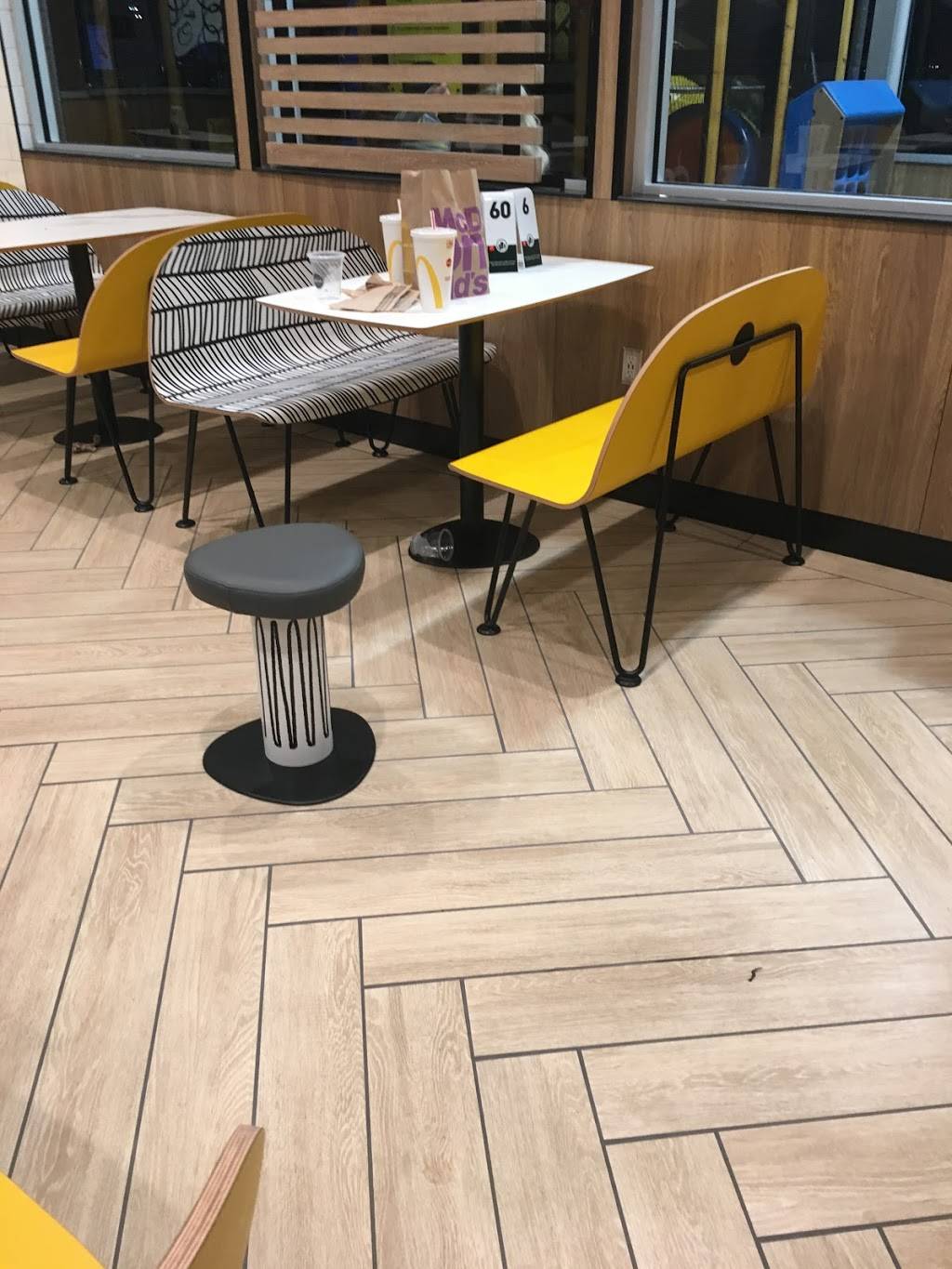 McDonalds | restaurant | 5434 W Daybreak Pkwy, South Jordan, UT 84009, USA | 8012823882 OR +1 801-282-3882