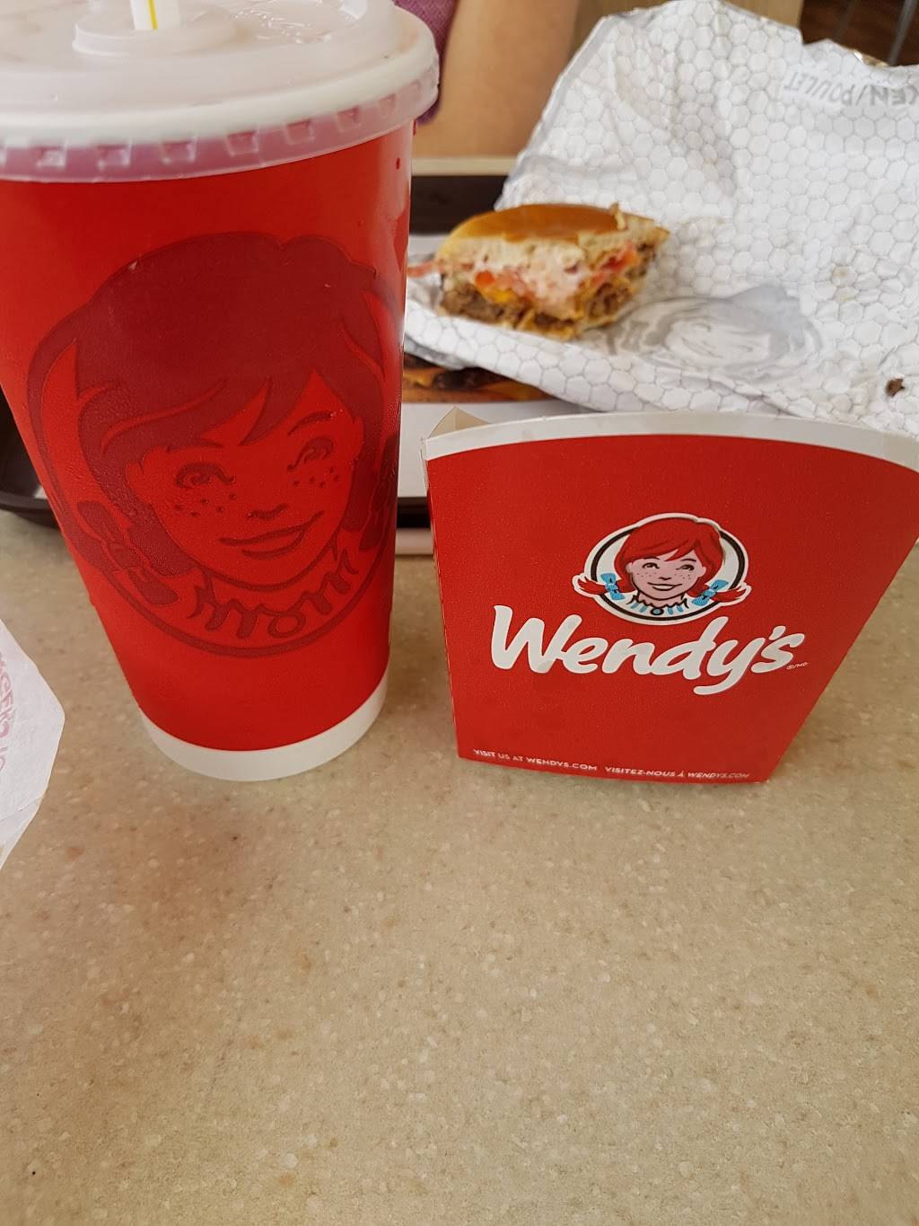 Wendys | restaurant | 4450 Walker Rd, Windsor, ON N8W 3T5, Canada | 5199661507 OR +1 519-966-1507