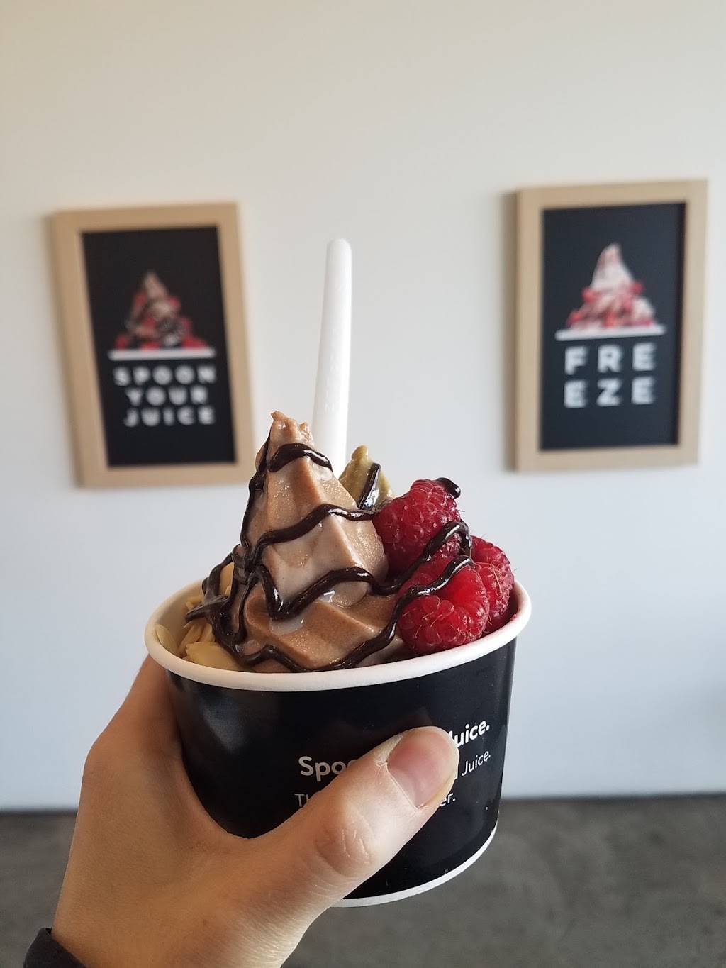 Pressed Juicery | restaurant | 6250 Topanga Canyon Blvd, Woodland Hills, CA 91367, USA | 8187041296 OR +1 818-704-1296